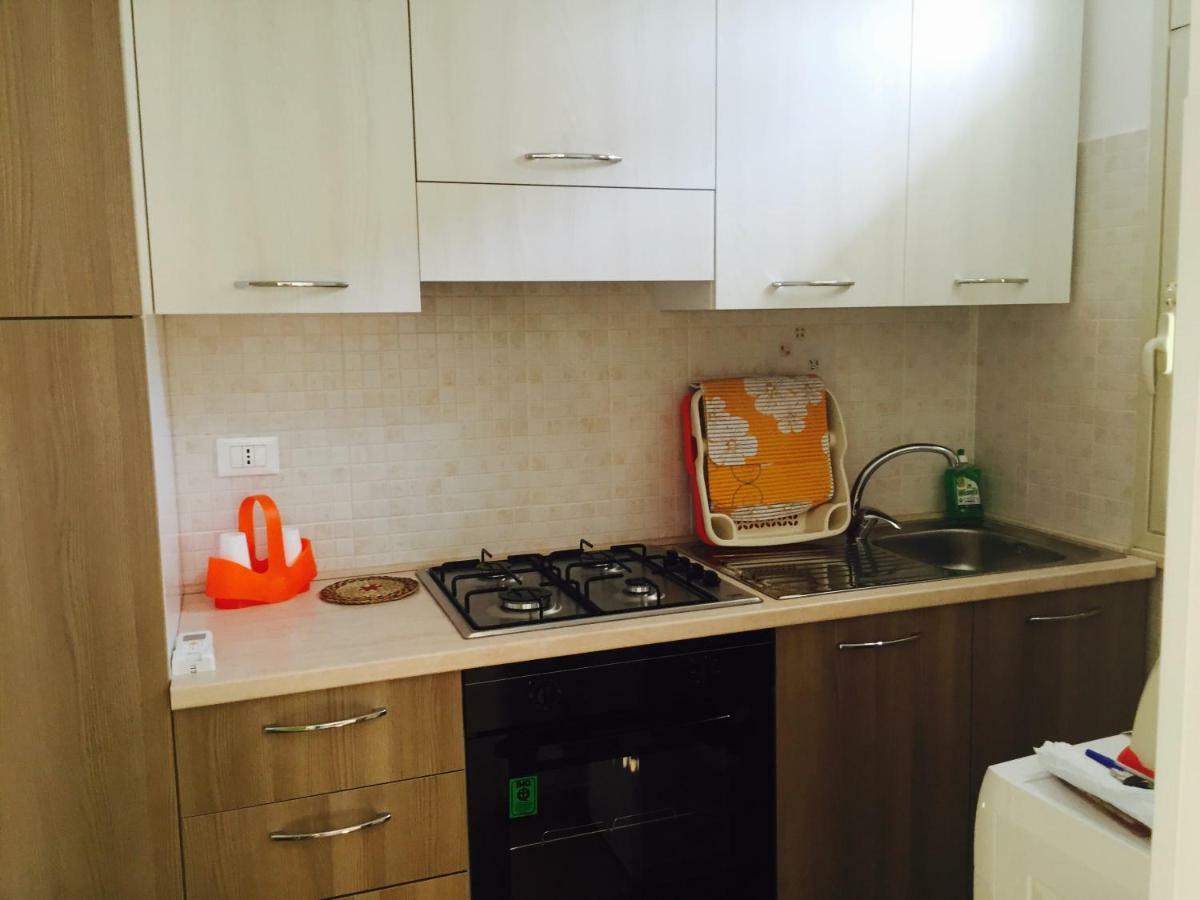 Casa Vacanza Nonna Sarina กุสโตนาชี ภายนอก รูปภาพ